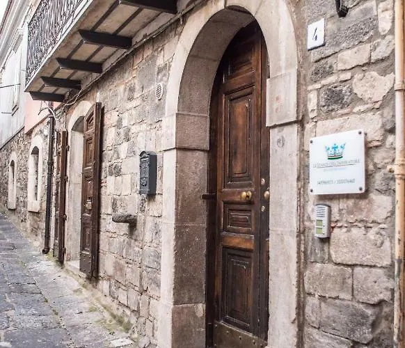 Le Stanze Dell'imperatore Bed & Breakfast